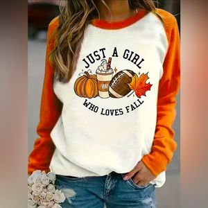 Just a Girl Who Loves Fall - Casual Long Sleeve Crew Neck Sweatshirt 🍃 🍂